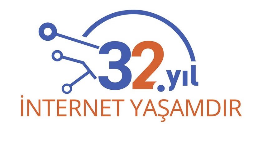 12 Nisan Türkiye’de İnternet’in genel kullanıma açılışı olması nedeniyle İnternet’in yaş günü olarak kabul edilmektedir.

Bu yıl, Türkiye'de İnternet'in 32. yılı.

2012 yılında başta Mustafa Akgül hocamızın emekleri ve bazı STK'ların da desteği ile İnternet Kullanıcı Hakları