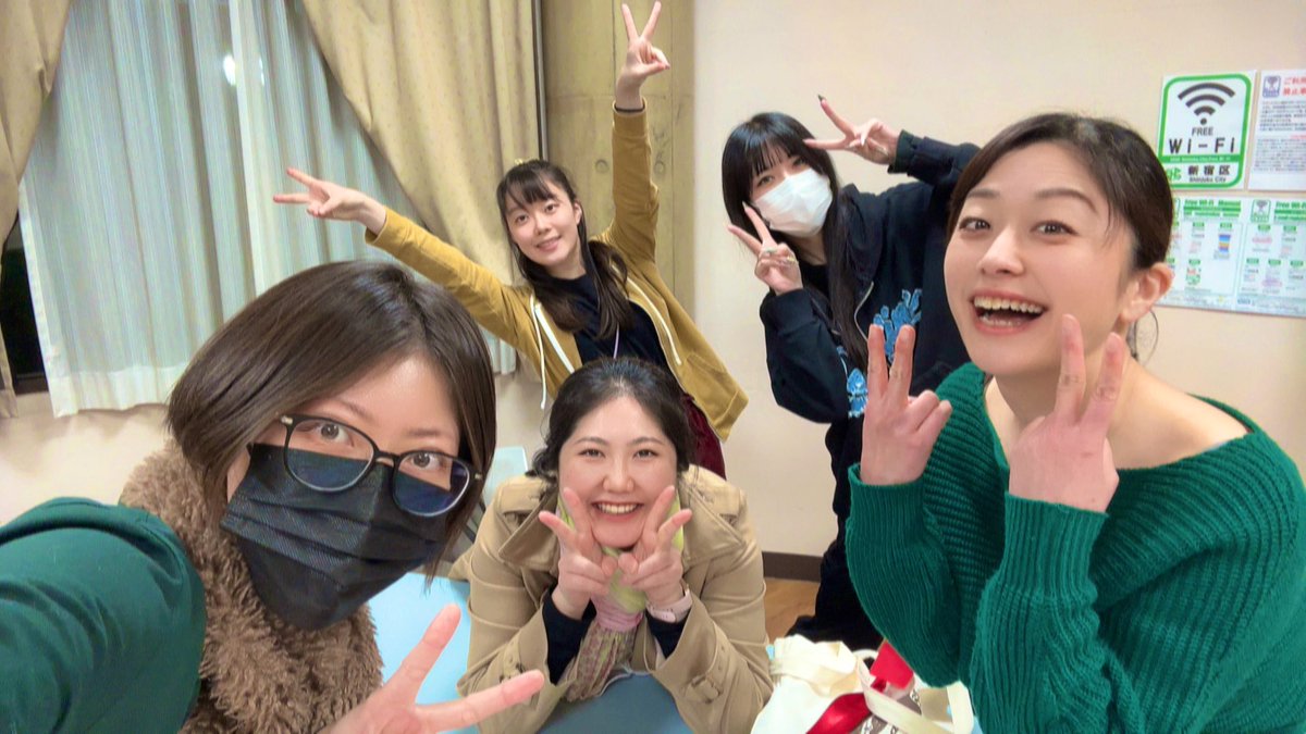 kijitoraeconyan's tweet photo. 未来猫vol.3稽古開始しましたー！！🙌❤️
ちえさんの女子トーク作品最高すぎるのでこれから作り込むのが楽しみすぎる🤩🤩🤩
稽古早くやりたーい！！三└(┐卍^o^)卍ドゥルルル
#未来キッズ #未来猫 #エターナルキッズ https://t.co/jF1Au0JQUj