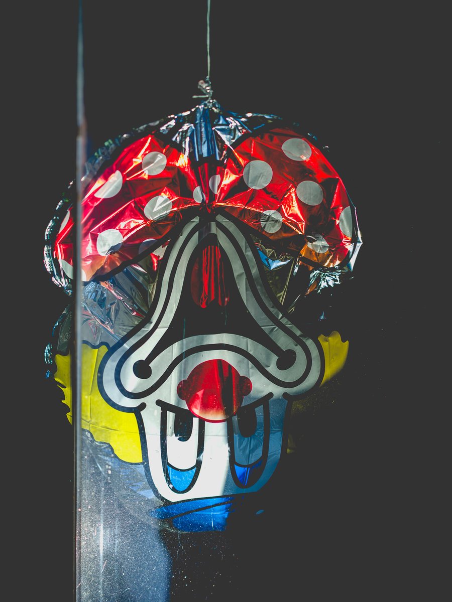 Platon sagt, 
wir leben, solange wir staunen können.
 
#MakeArtNotContent #Fotografie #Photography #Foto #Photo #Picture #Gedicht #Lyric #AlexanderKästel #AlexanderKaestel #Alexander #Kästel #Kaestel #Platon #Clown #Art #Content #Fujifilm #GFX #GFX100II #Mittelformat #80mm