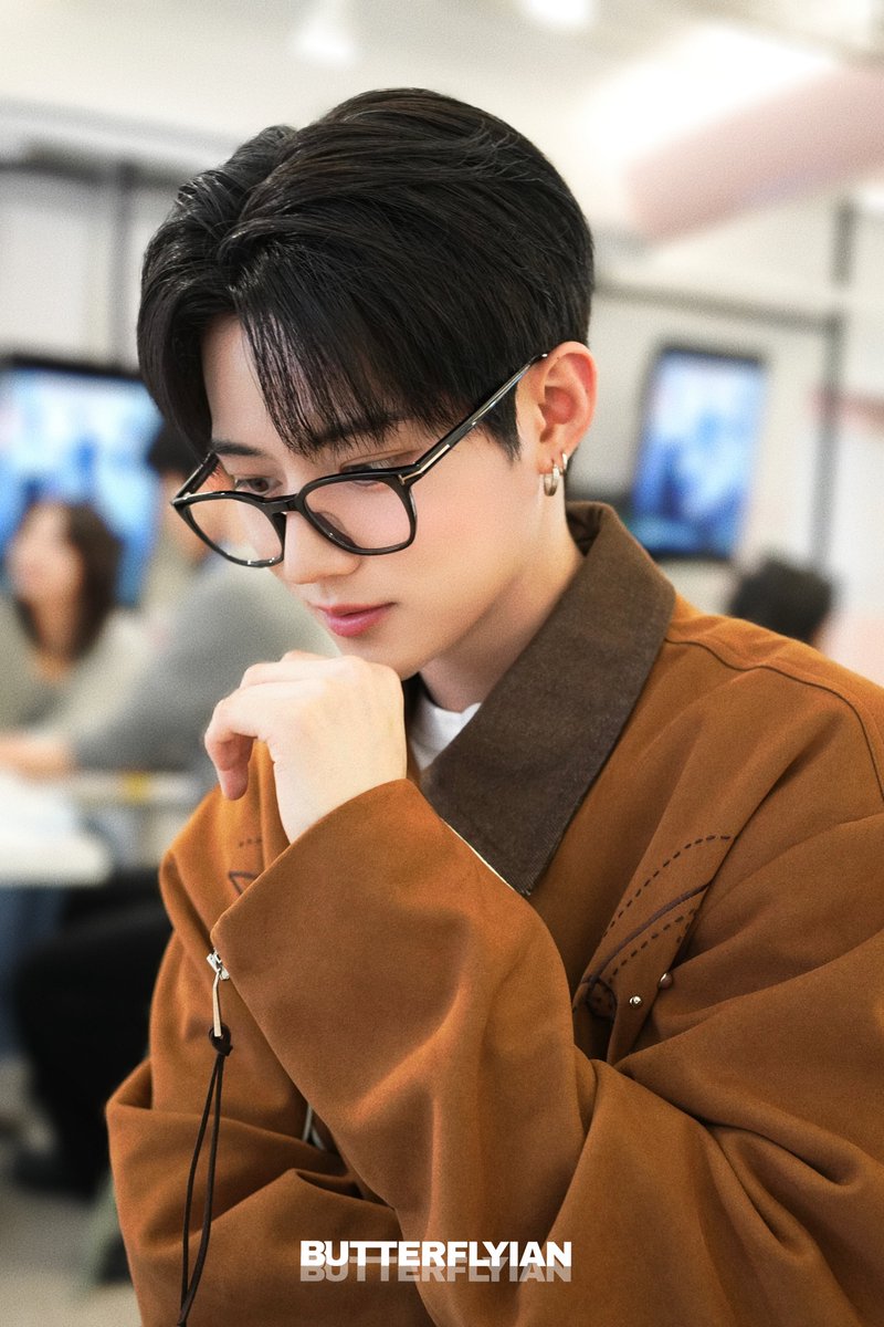 250412 모루인형 탑로더 클래스

#이안 #Ian #イアン
#루네이트 #LUN8 #ルネイト