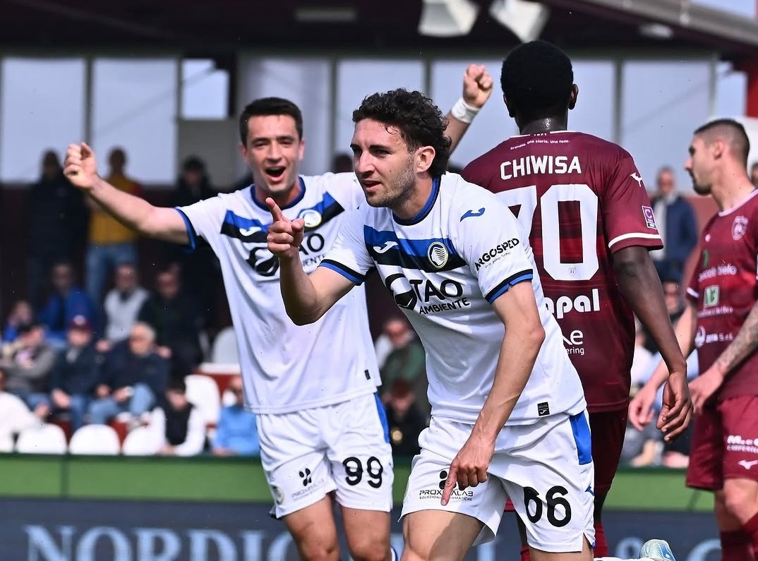 APaglia7's tweet image. Grazie al successo per 3-1 sul campo della Clodiense, l'#AtalantaU23 è matematicamente ai playoff del Girone A di Serie C!

Decisive le reti di #Panada (che aveva segnato anche all'andata, sempre su rigore), #Bergonzi e #Vlahovic (19esimo gol in campionato e 20esimo stagionale!)