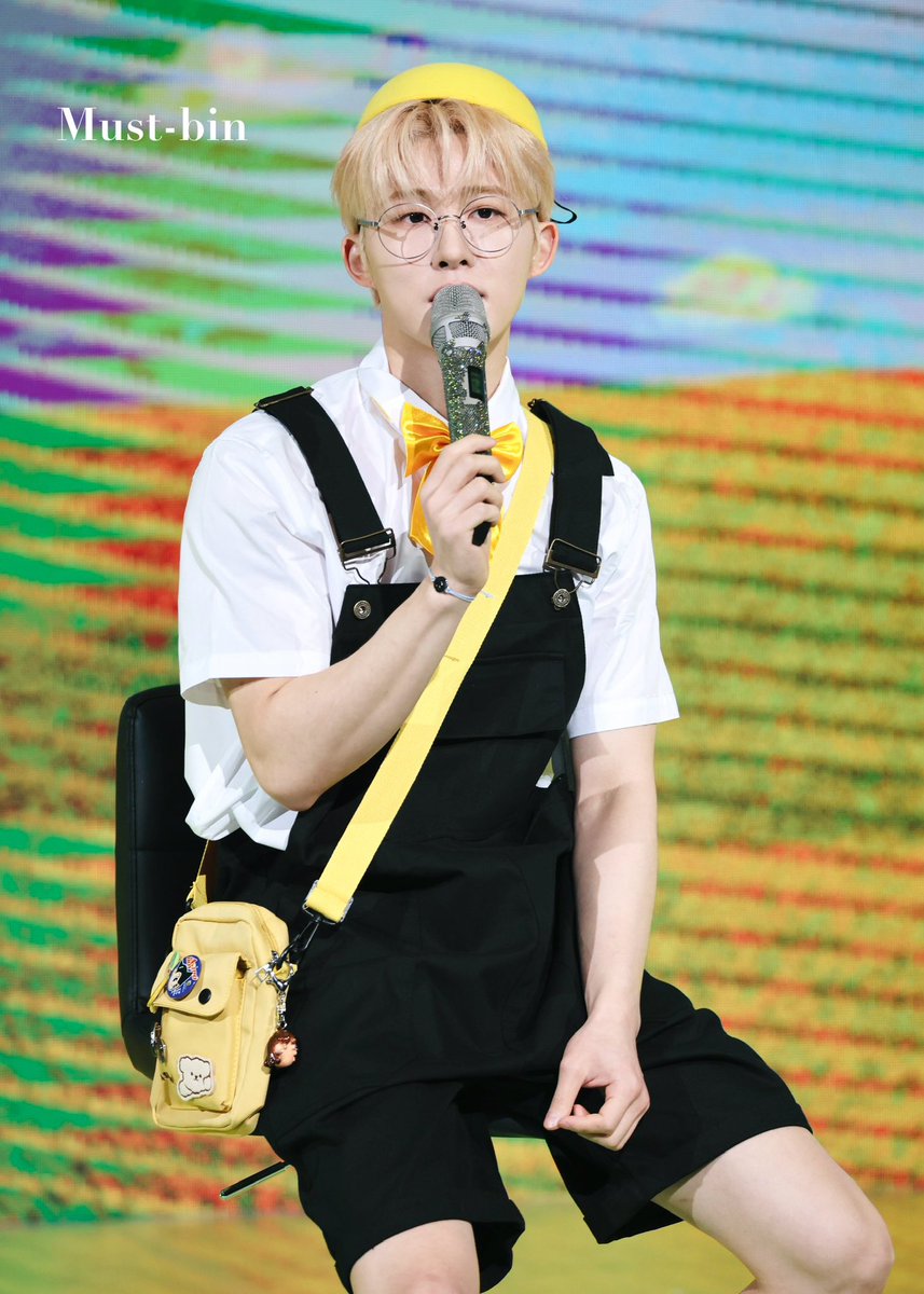 must_bin131's tweet photo. 250412 ID-day

빈쪽이 멜빵 풀렸어요😂

#김한빈 #비아이 #BI #한빈 #HANBIN https://t.co/661R0xmNv2