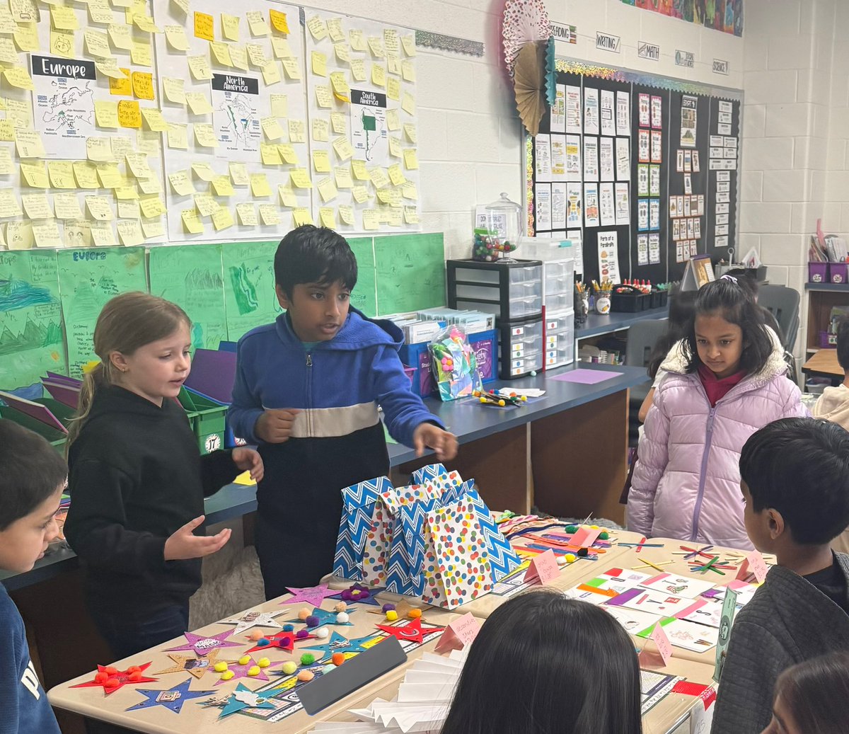 TC_Greene's tweet photo. Scholars practiced counting money and making change in our annual Money Market! 💵 @CardinalRidgeES @Dr_M_Adejumo https://t.co/v237fdYKDg