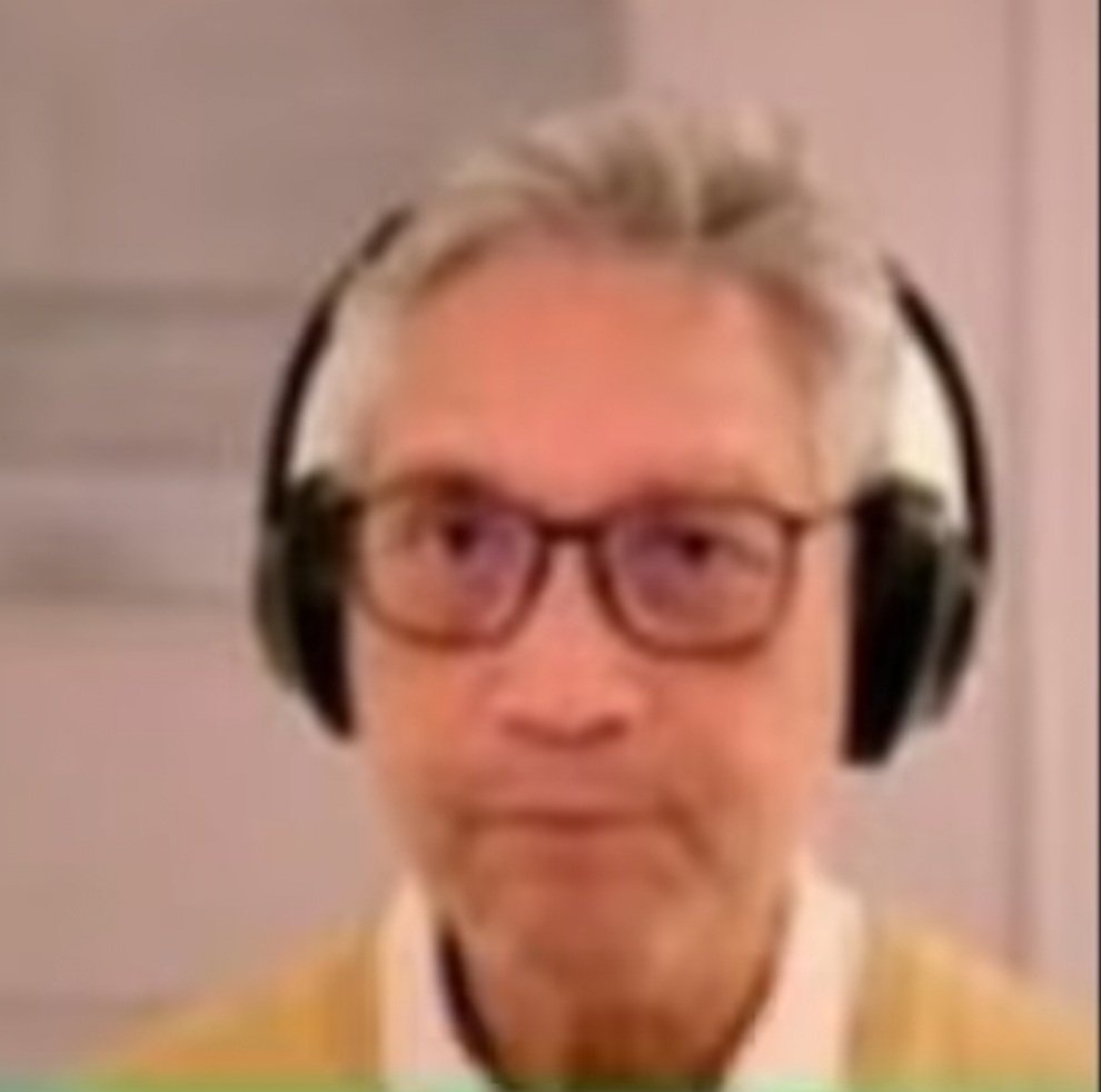 CriticusNequit's tweet image. Todos sabemos ya que este pito muerto junto al mafioso de su hijo #Topic preparan un ambiente de incertidumbre, por eso NO COMAN CUENTO y no dejen que #Telcodata les lave el cerebro, la delincuente @LuisaGonzalezEc está desesperada por que el prófugo la tiene advertida si pierde.