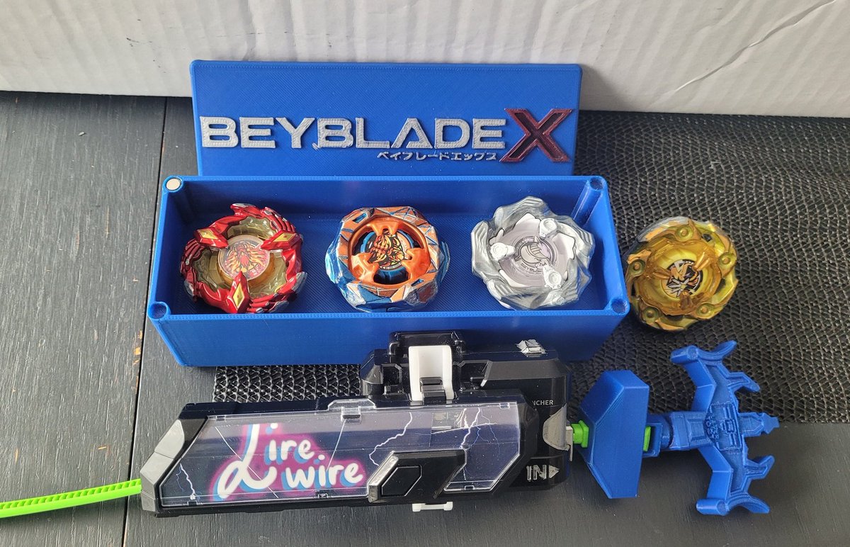 LirewireTV's tweet photo. Deck has been set for the BBAX regional, I have never used rod but I'll keep it on the side deck juuust incase I need it.

#BBAX #BEYBLADEX https://t.co/XZh6dvait1
