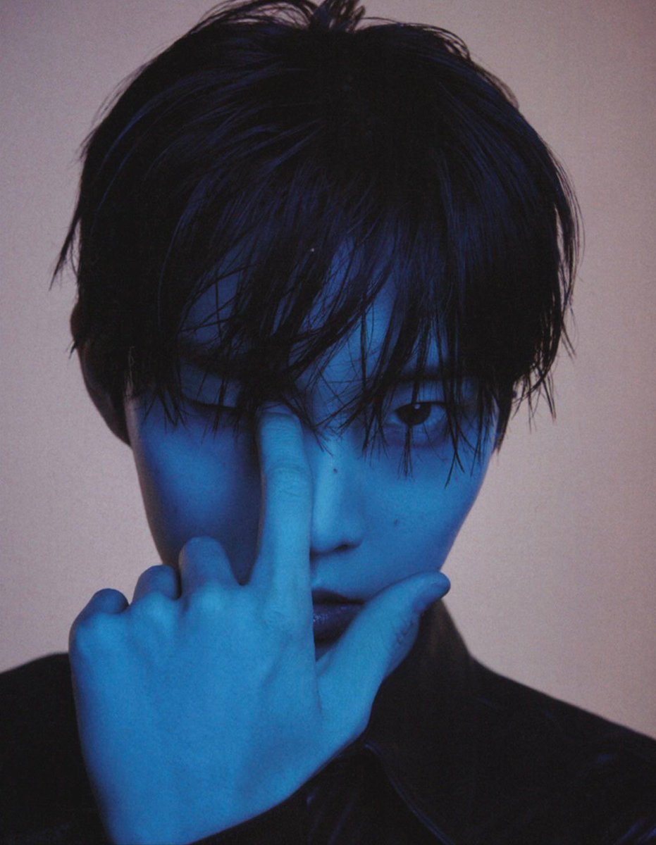 jxstmetyou's tweet photo. ⠀⠀⠀ 
dark elf ?
⠀⠀⠀ BEWARE

#PROMNIGHT_VCS https://t.co/KT2BHK91ke