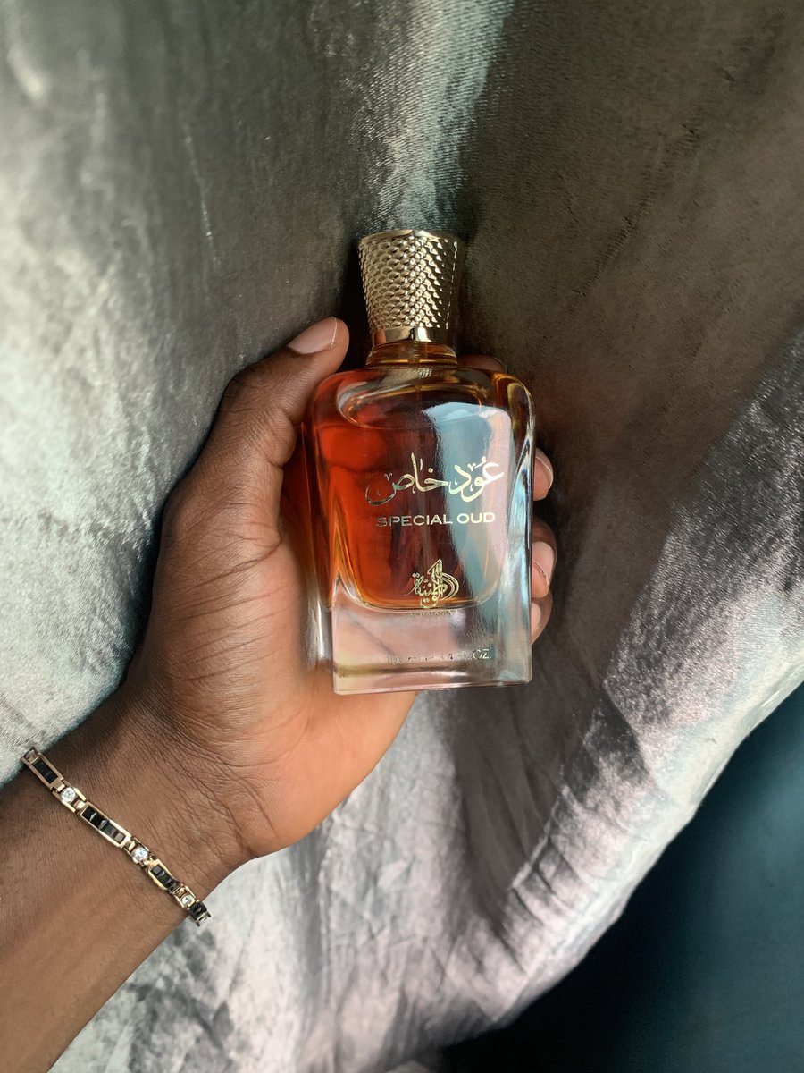 subpharmacist's tweet photo. If you’re on a budget but still wants to smell great, this is the answer 🔥 https://t.co/9HXEaBfXfi
