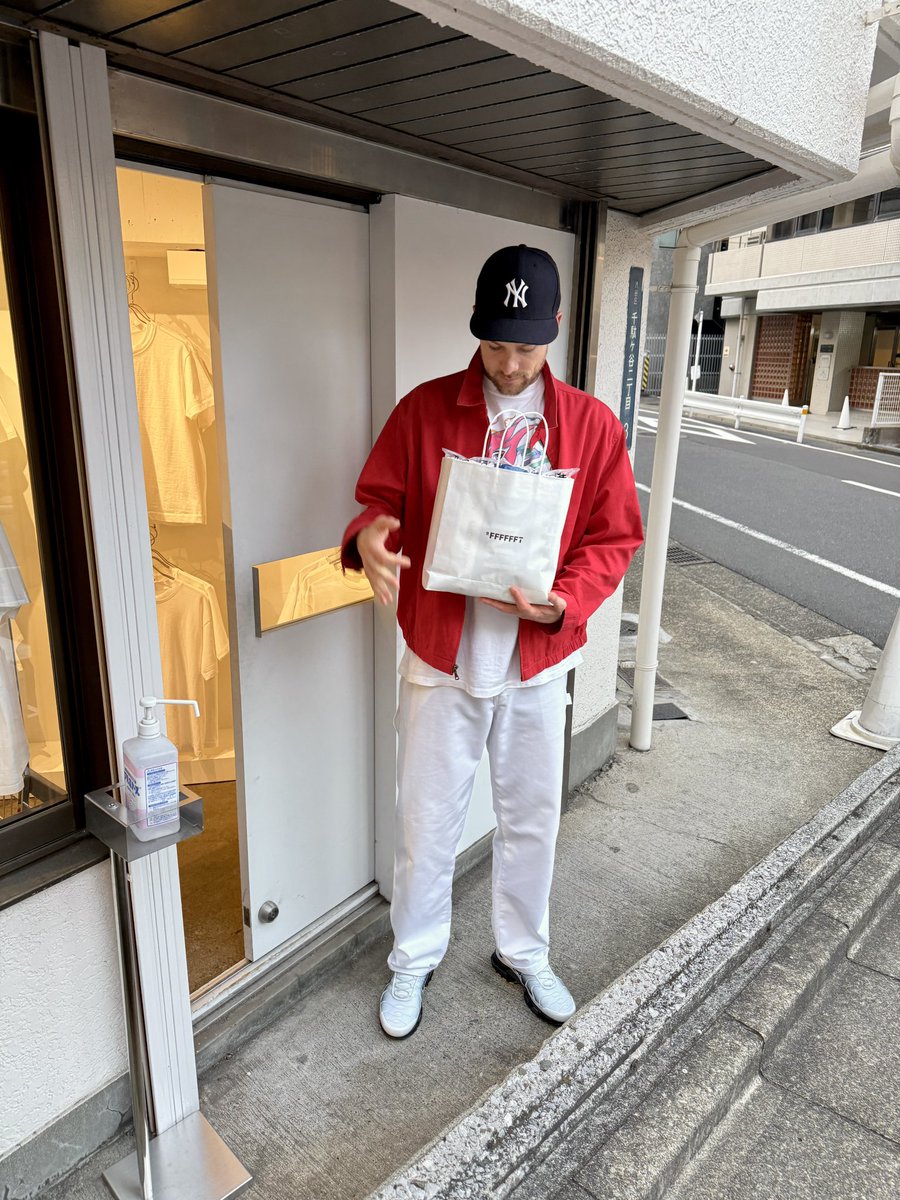 emmettshine's tweet photo. #FFFFFF is the hex code for white and #FFFFFFT is @TAKUYA72ME chapel to the white t-shirt. 

I made my pilgrimage today. https://t.co/xPPUm1LPGW