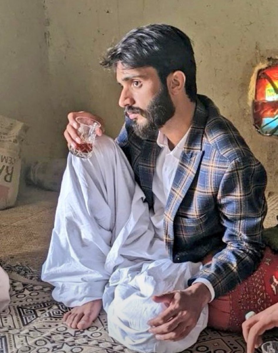 asma_baloch73's tweet photo. For the past ten months, Anees Baloch has endured some of the most challenging days of his life. After graduating, he had dreams like any other student, but now it's hard to say if he even remembers his field of study or the subjects he once focused on.
#SaveAneesBaloch https://t.co/QGfr8mcjEe
