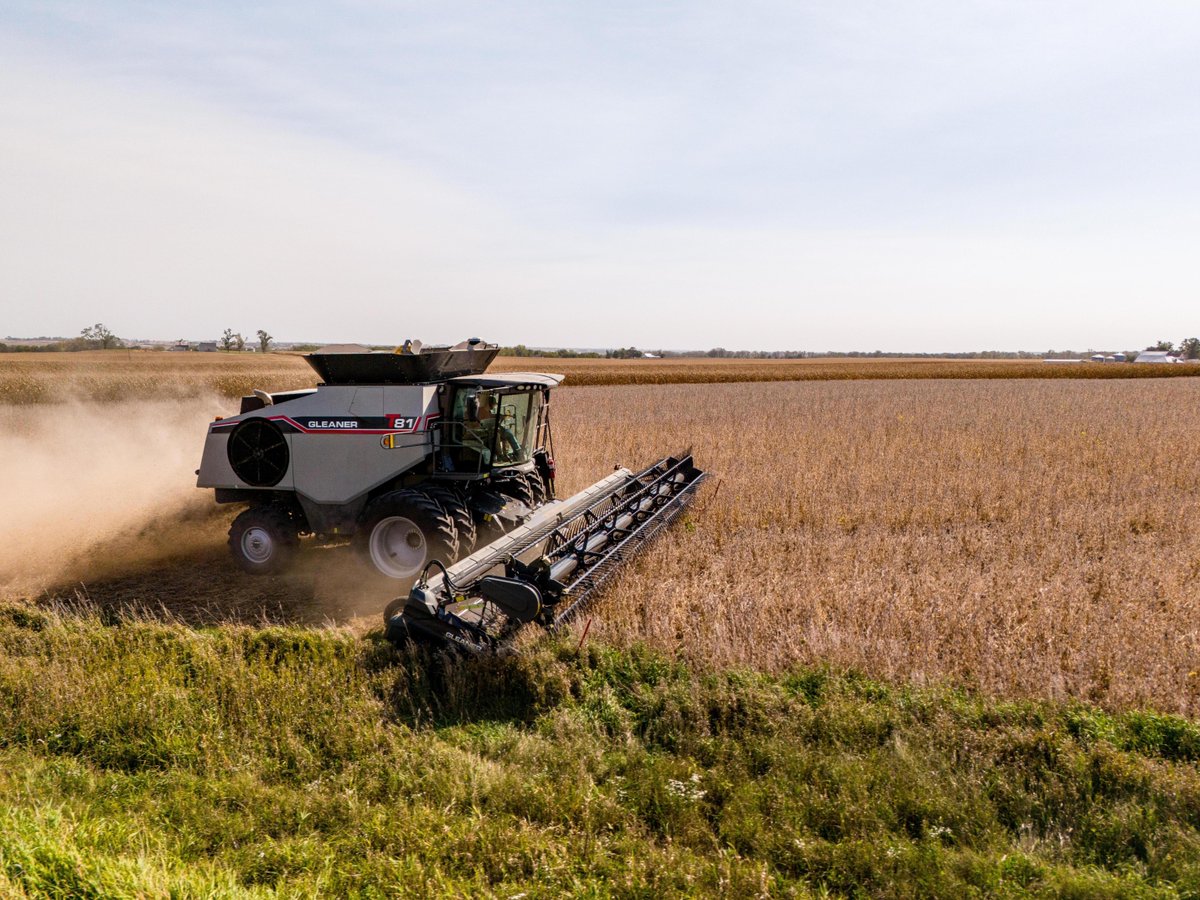 Are you using the right size #combine for your operation? 

It isn’t just about getting the biggest machine with the most horsepower. 

To learn more about finding a combine that fits your specific needs, visit: spkl.io/6011fvnpV. 

#GoGleaner #GleanerCombines