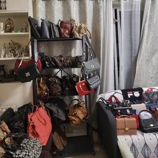 nabijo08's tweet photo. Shopee Live: 🇵🇭🇰🇷 LIVE SELLING: PAUBOS SALE OF ASSORTED BAGS &amp; SHOES (Brand New &amp; Pre-Loved at Budget-Friendly Prices!)

Pm before MilivePAUBOL
Check out during live..

Location : Pasig. Watch Nabisun OLShop's live now: https://t.co/WDH9zI3voH https://t.co/P7XEjvlC3Y