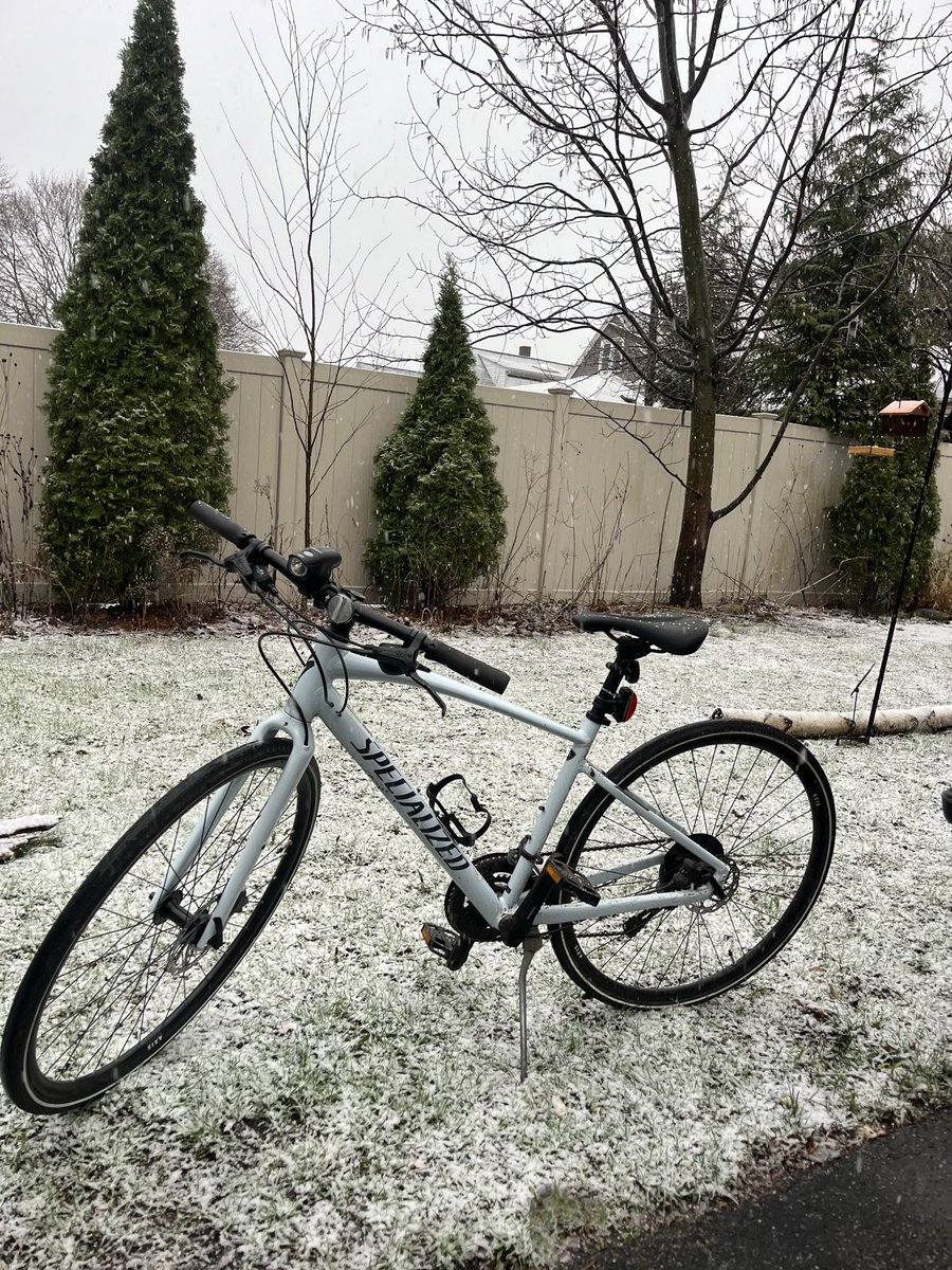 BikeWaltham's tweet photo. #30DaysofBiking

S(no)w days off from biking. Glad I rode to work instead of cleaning off my car to drive a mile https://t.co/6aG4e2eJBH