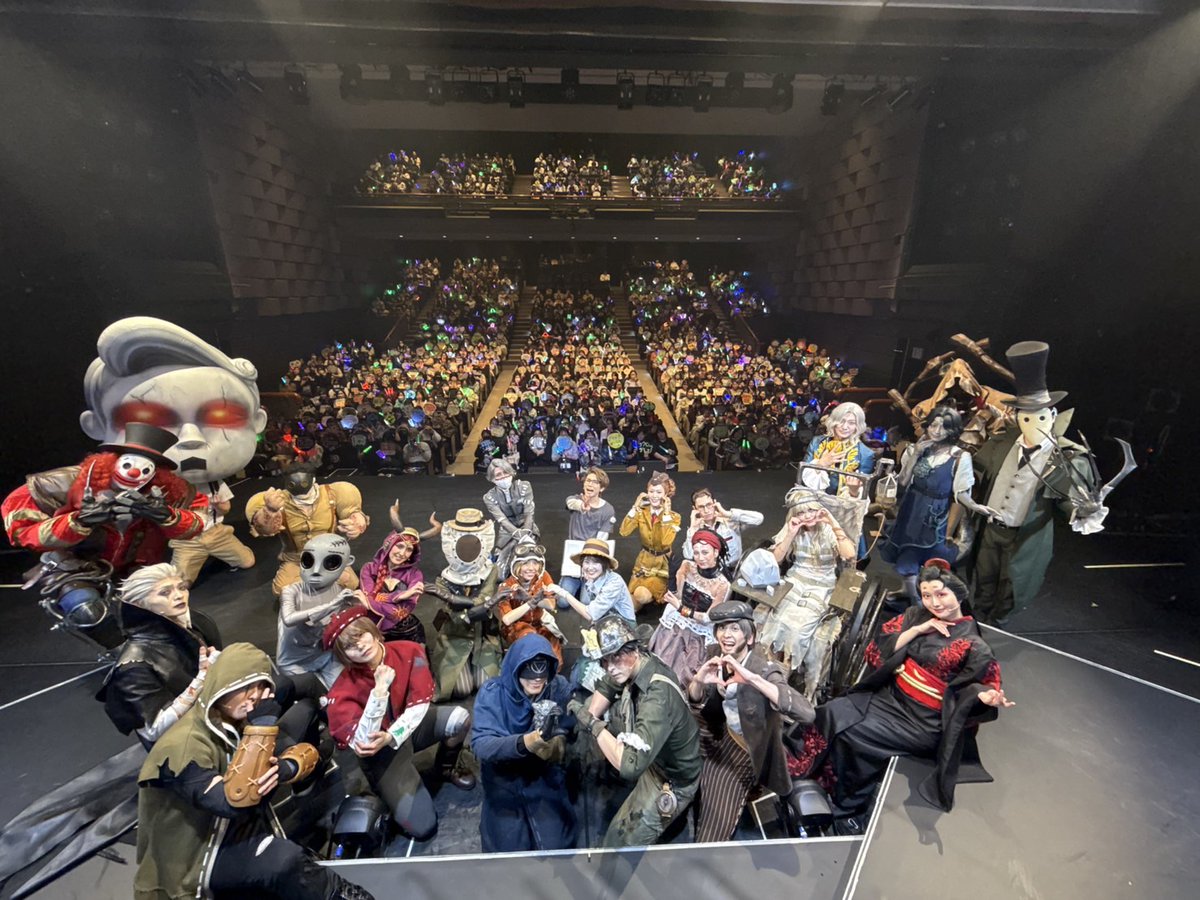 kajimaki08's tweet photo. #第五舞台 大感謝祭2025～サバイバー＆ハンター大集合！！～
２日目もご来場いただき誠にありがとうございました！
応援うちわやペンライトもありがとうございます！とてもよく見え、励みになります！！
いよいよ明日は最終日、よろしくお願いします！！

#第五人格
#IdentityV
#復讐者
#レオ https://t.co/lqmxrVsID8