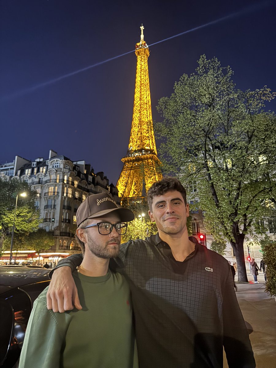 nous aimons paris! ❤️