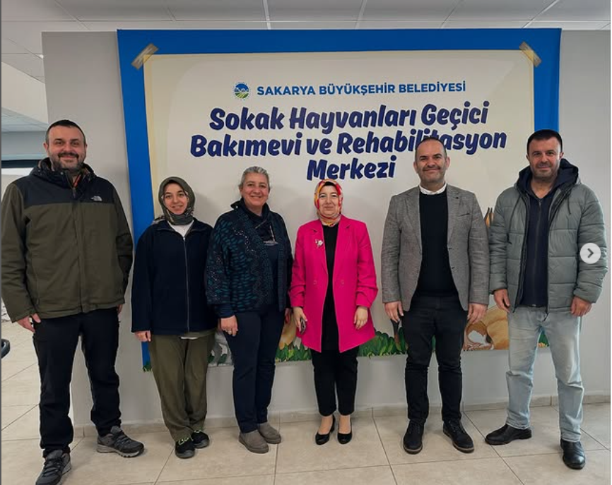 Müdürümüz Prof. Dr. Fatih Sönmez, Veterinerlik Bölümü Bölüm Başkanımız Prof. Dr. Serdar İzmirli ve Dr. Öğr. Üyesi Kaan Dönmez  Sakarya Büyükşehir Belediyesi Sokak Hayvanları Geçici Bakımevi ve Rehabilitasyon Merkezini ziyaret ettiler.