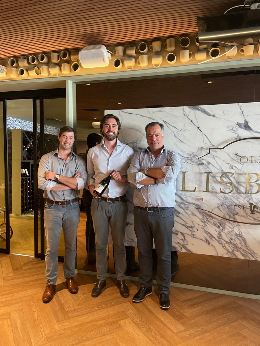 Old_lisbon's tweet photo. We had the pleasure of hosting a special wine tasting with Mr. Fernando Guedes from Sogrape, featuring exquisite selections like Barca Velha and Reserva Especial. A heartfelt thank you to Ricardo for organizing such an exceptional event. Cheers to great wine, great company, a ... https://t.co/vgWBf0gq4C
