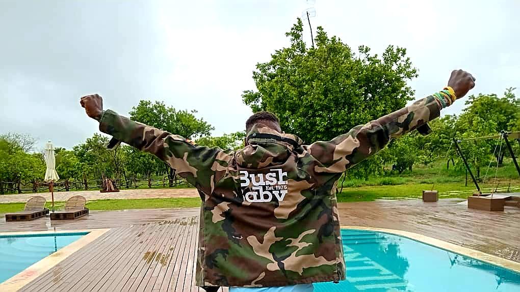 djbushbaby's tweet photo. β οΈ π’ π¨ β οΈ
#BushMerch
#BornToRoamEdition
Weekend Forecast: 100% Chance of Camping.
Order with CASH πΈ π°.
πΈ @ChrisOwaVideo https://t.co/GJzvIQ8yHB