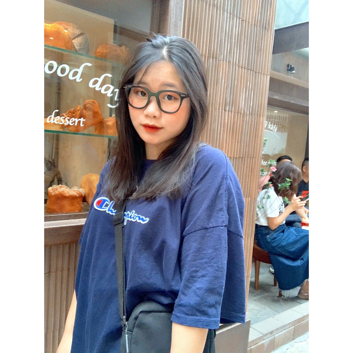 bombsingh3's tweet photo. 9. Hãy yêu một người có thể vì bạn mà làm tất cả. Chứ đừng yêu một người chỉ biết diễn tả tương lai. https://t.co/hEwyK9A7LS