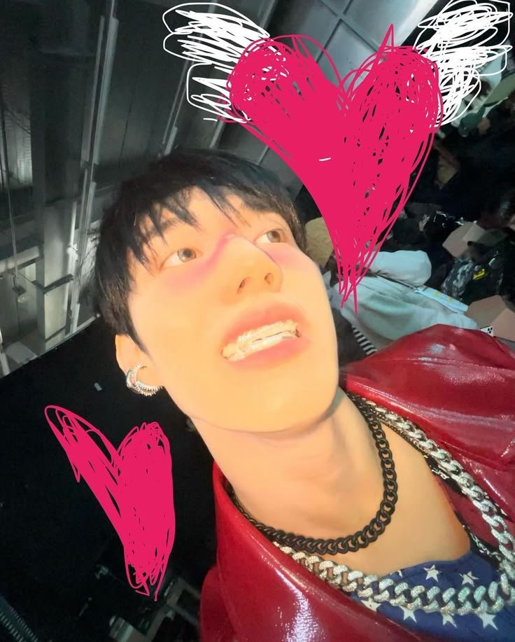 S4YNAUGHTY's tweet photo. #PROMNIGHT_VCS

late but i still have some ( แต่มีแค่รูปชุดแดง ??? ) https://t.co/v2guS1rucy