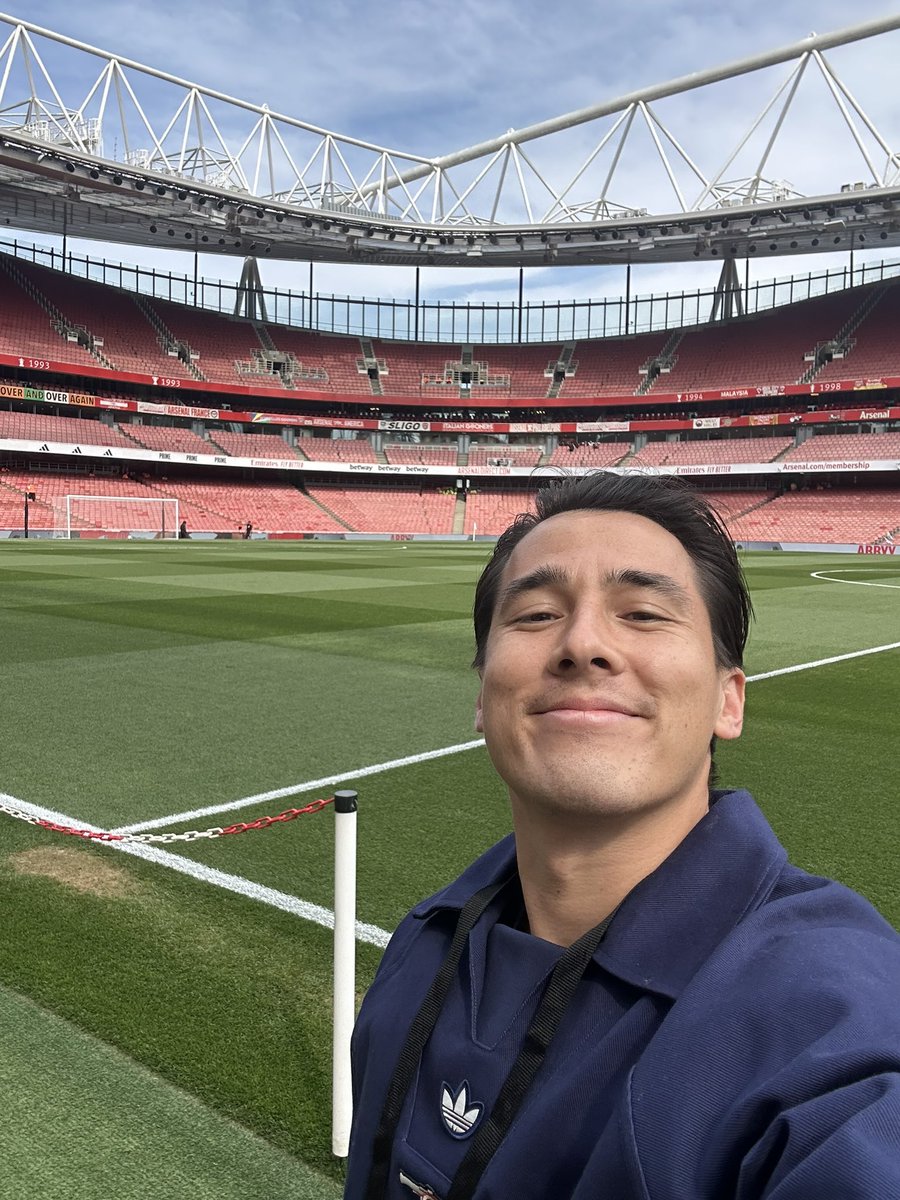 MichaelTimbs's tweet photo. Back at the scene of our greatest night at the Emirates.

Hosting @Arsenal’s #LiveFromN5 today and bumped into my brother @Chunkz on the sideline too 🙌 https://t.co/jmSk77AkId
