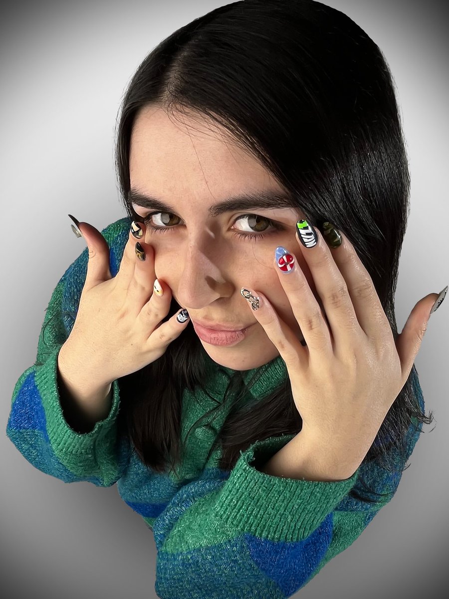 Anaee 🍓 tweet media