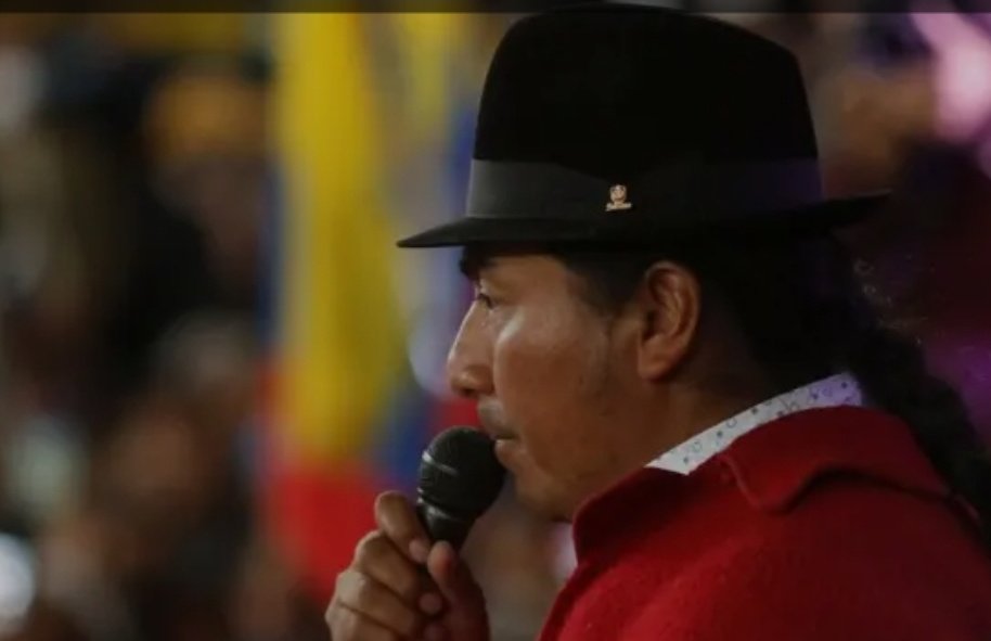 RedKapari's tweet photo. #Entrevista

“Tenemos la posibilidad de construir algo diferente al capitalismo. En la izquierda plurinacional no estamos de acuerdo con una izquierda que anula la presencia del indígena, la diversidad de los pueblos y nacionalidades. En el Ecuador existimos blancos, mestizos, cholos, indígenas, afros. La izquierda tiene que transversalizar esta discusión. No podemos quedar en una izquierda que importa conceptos y no mira la realidad. Debemos ser esa izquierda vinculada al pueblo de la que hablaba José Carlos Mariátegui en los años treinta. Me parece importante esta alianza continental, mundial. No puede ser únicamente a partir de los gobiernos progresistas. Tiene que haber una unidad de la sociedad, de la civilización, de la humanidad. Si queremos transformar el capitalismo, necesitamos la voluntad, la espiritualidad, la decisión de todos los seres humanos” @LeonidasIzaEc, en entrevista CTXT.

Léela completa aquí 👇

https://t.co/UxgLcOFlKw