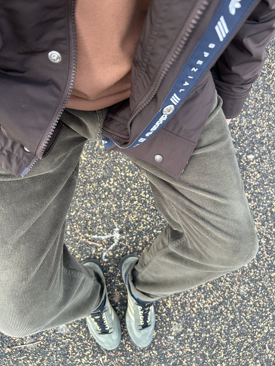 bedders221's tweet photo. @TheTrabMan CP SPZL SL83s with a Haslingden SPZL overshirt ( Pepe Cords & Lacoste Polo ๐ค๐) #KeepItSpzl https://t.co/eGs9O93SqS