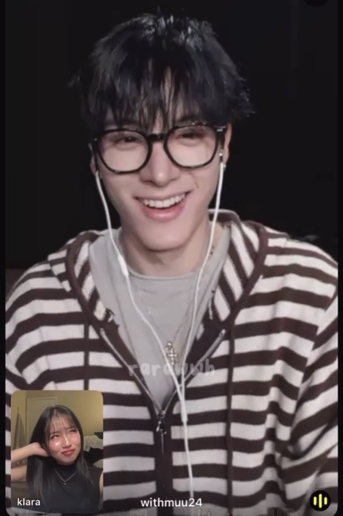 he thinks he REAL FUNNY with that i love you. my reaction bye