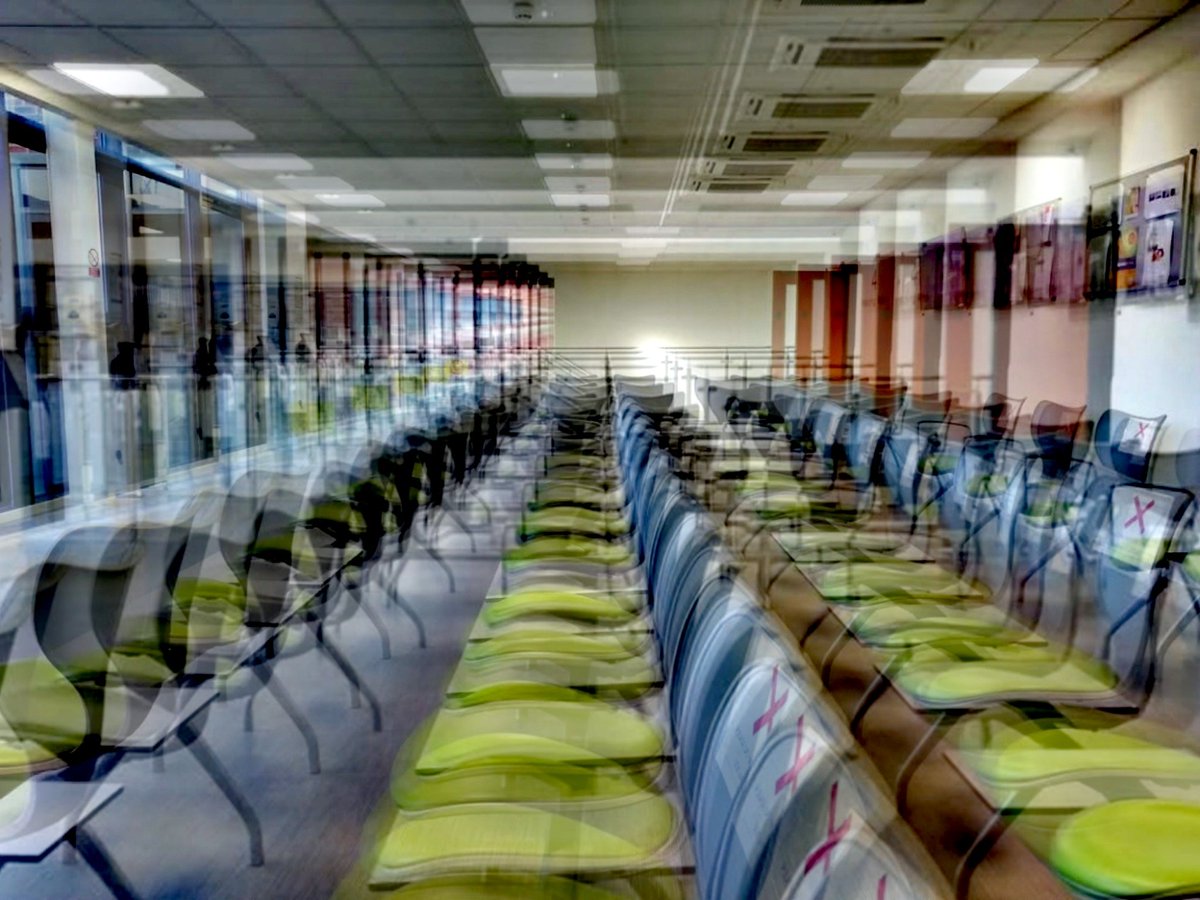 CNeonsun's tweet image. Abstract Doctors Waiting Room © #Photography #Colours #Objects #Chairs #abstract #DoctorsWaitingRoom