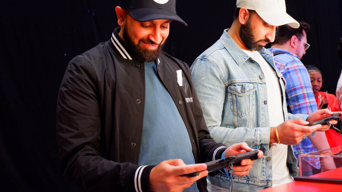 Nintendo UK tweet media