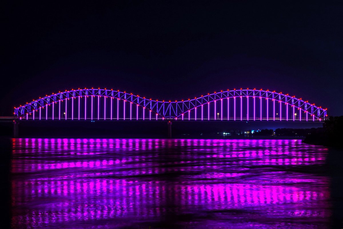 MightyLightsMem's tweet image. 💜🤍 The #MightyLights will shine in shades of purple and white tonight, April 12, for the 57th Anniversary of the passage of the Fair Housing Act, on behalf of Fair Housing Council of Metropolitan Memphis.