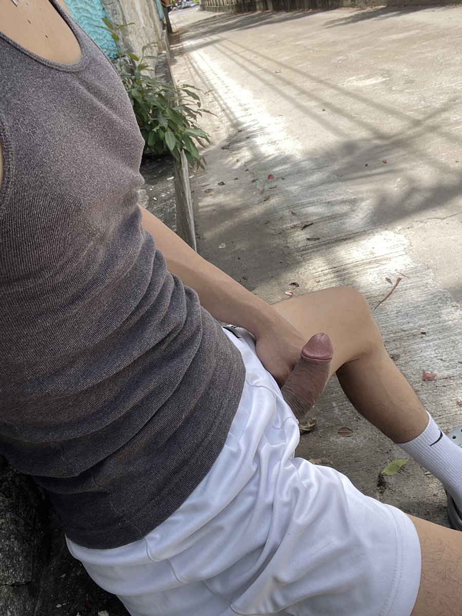 ขอหลบแดดพักร้อนหน่อย 🙈🥵