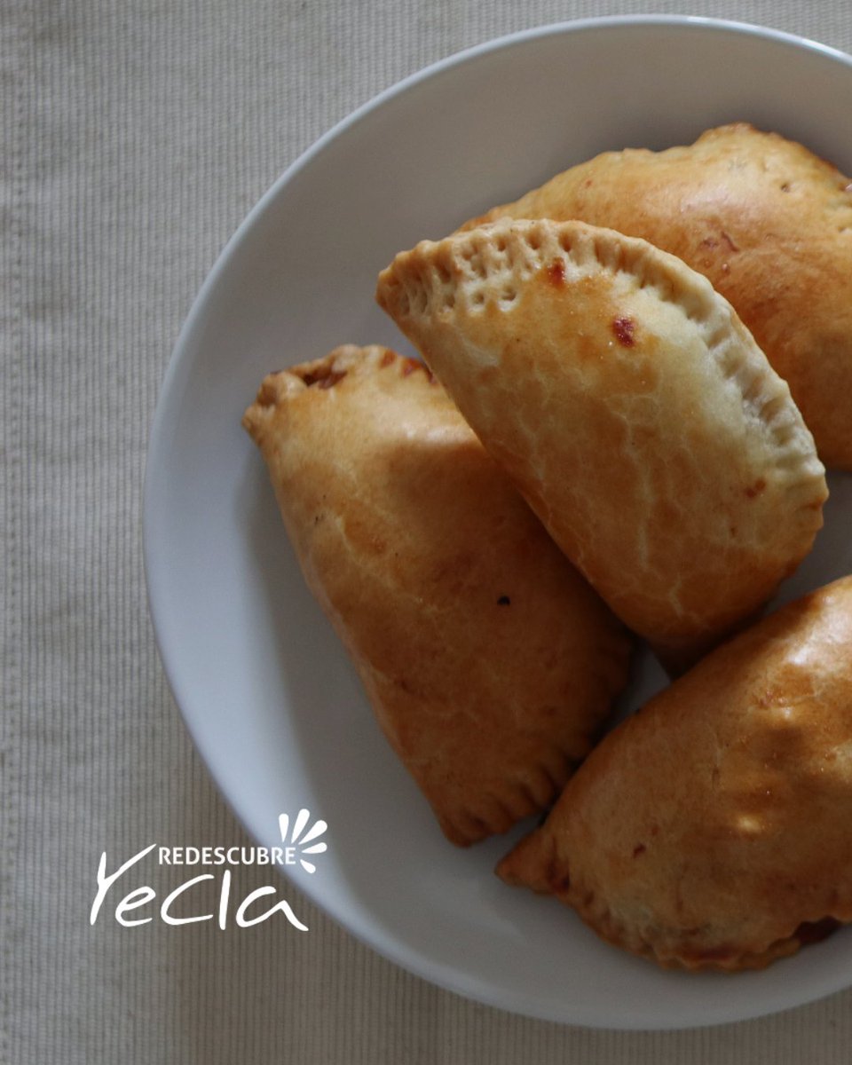 TurismoYecla's tweet photo. Muy Semana Santa yeclana.
#EmpanadasYeclanas #SemanaSanta #Gastronomía #TurismoYecla #Yecla https://t.co/Z3bC6XPLkP