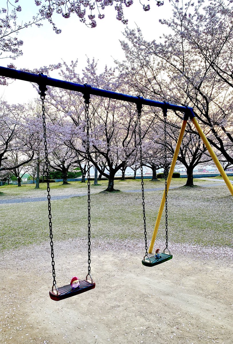 みけこ tweet media