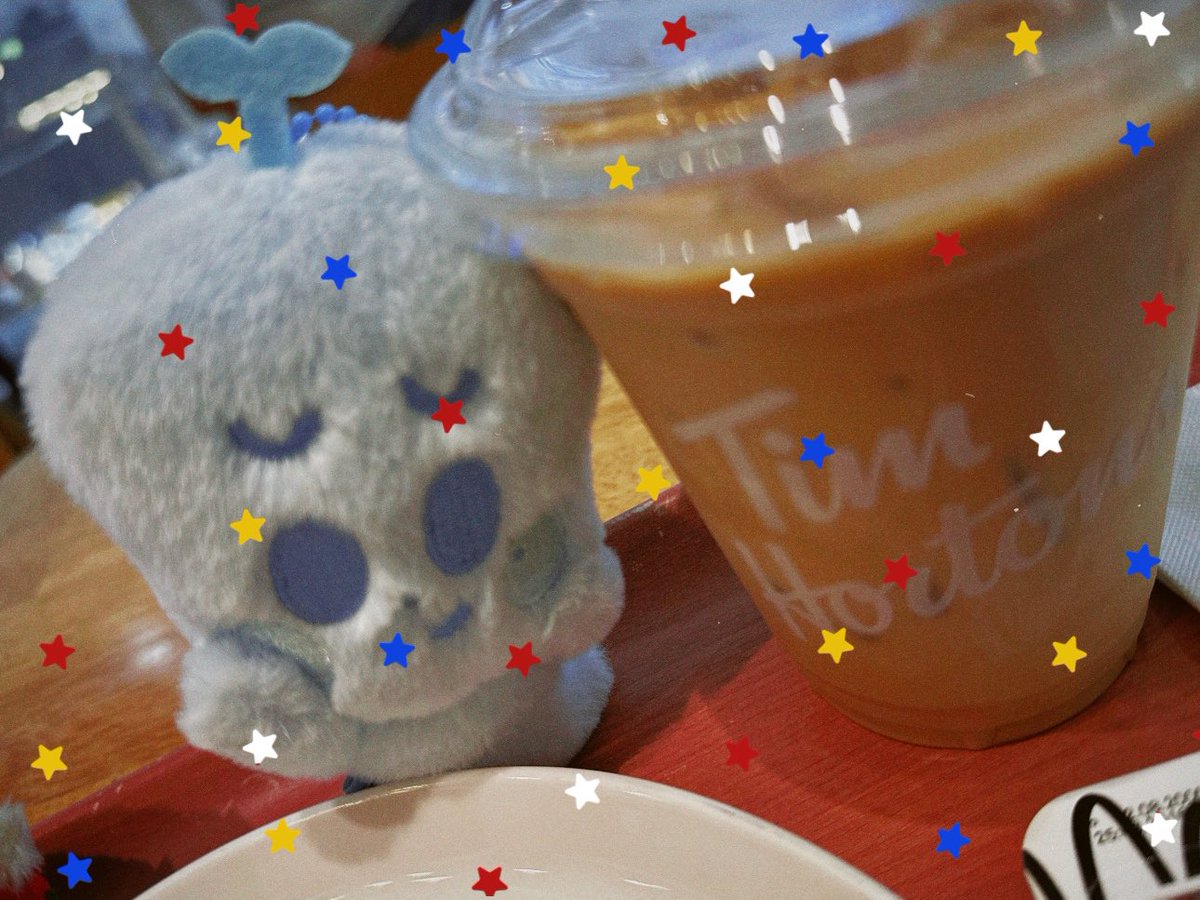 agirlshortlegs's tweet photo. 🥤🥯🇨🇦

#MARKyourTimhortons
#MARK #MARKLEE #마크
#TimhortonsxMarkLee
#TimHortonsTH #ทิมฮอร์ตันส์ #TimHortons #Maple #MapleCruller https://t.co/7x8BZtUACl