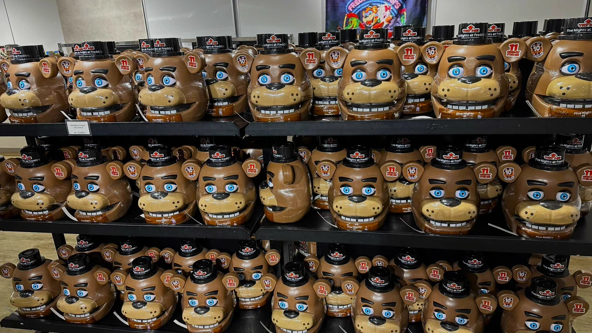 イシイニキ🍕映画パンフ『FNAFに取り憑かれたファンのサバイバルガイド