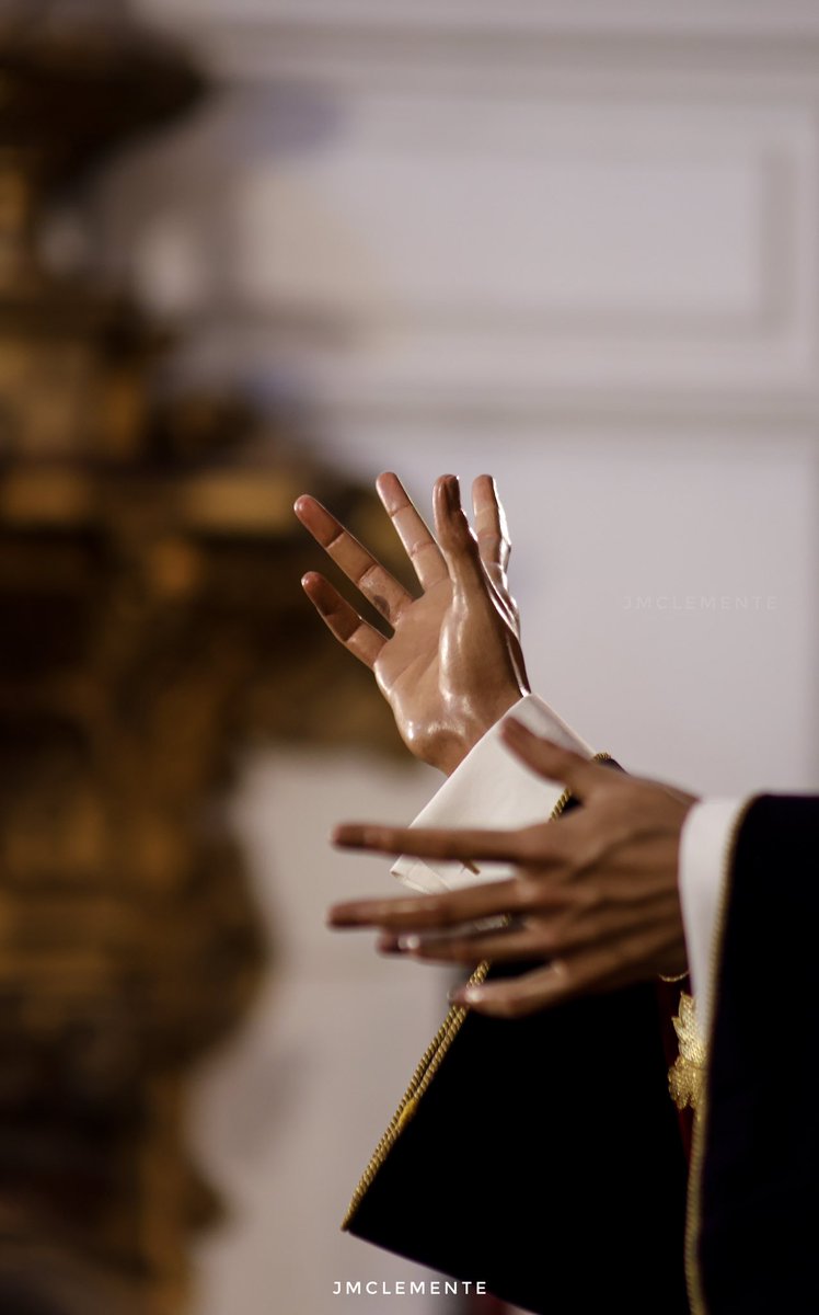 jmclem_'s tweet photo. Eucaristía.

@LaCenaSevilla 
@lascigarreras 

#TDSCofrade https://t.co/f1VgUJxr1y