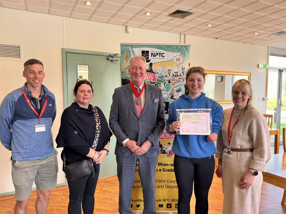 montsoc's tweet photo. Many congrats to @NPTCGroup Sports Student, Lucy Jones on winning the Montgomeryshire Society Prize for Further Education 2025 which was presented to her by our current president, Peter Bennett Jones CBE. We wish Lucy continued success in her academic and athletic endeavours https://t.co/WspKplPDOy