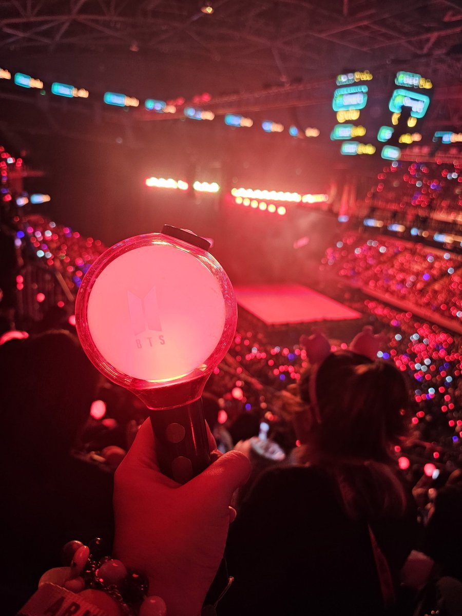 kookiejelly_'s tweet photo. I AM SO READY!!!!!!!
#HOPE_ON_THE_STAGE_TOUR_Manila #HOPE_ON_THE_STAGE_TOUR #HOS_TOUR_MANILA #HOS_TOUR #ι²εΌΎε°εΉ΄ε #λ°©νμλ
λ¨ #bts #beyondthescene #kookiejelly https://t.co/wLkGDX1bx2