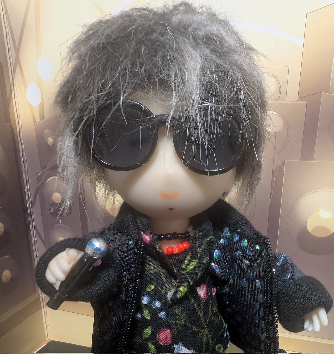 tarepanda0126's tweet photo. 【今日のしぃくん】
LaLa arena TOKYO-BAY day１
オープニング衣装完成っ✌
なりすましぃくん、、、何%？
#Bʼz #Bz
#稲葉浩志 
#KoshiInaba
#INABASALAS 
#NeverGoodbyeOnlyHello
#推しドール 
#しぃくん 
#Cʼsize
#AtelierCsize https://t.co/t7UyKTbDao