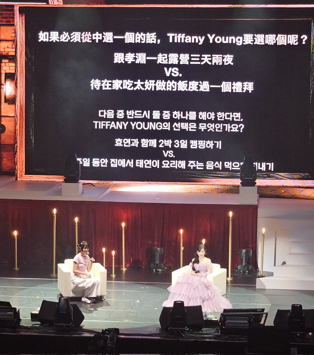 nemz_801's tweet photo. Q : spending time camping with Hyo for 3 days 2 night VS staying at home for holiday with Taeyeon,eating homemade cook by Taeyeon 
🎀 : I chose spending holiday at home with Taeyeon. We just need to order food,Taeyeon doesn't cook,it's fine. 
#TiffanyYoung #티파니영 https://t.co/ZK77kAQPxN