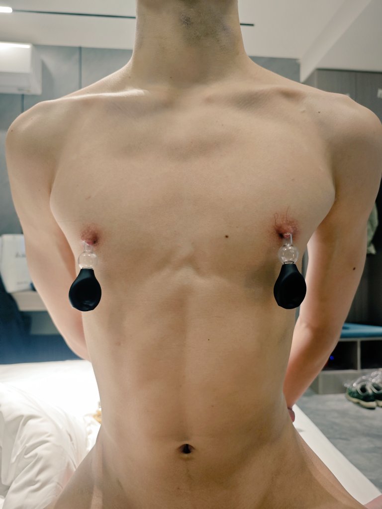 zh_czz's tweet photo. 白皮薄肌男大第一弹（1/？）
看得出来锁确实买小了
#狗 #cb #大屌 #农牛 https://t.co/rEPWbKytYK