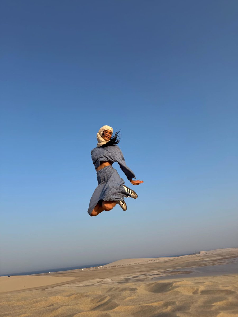 Katar'a tatile giden #MahassineMerabet'ten çöl safari pozları