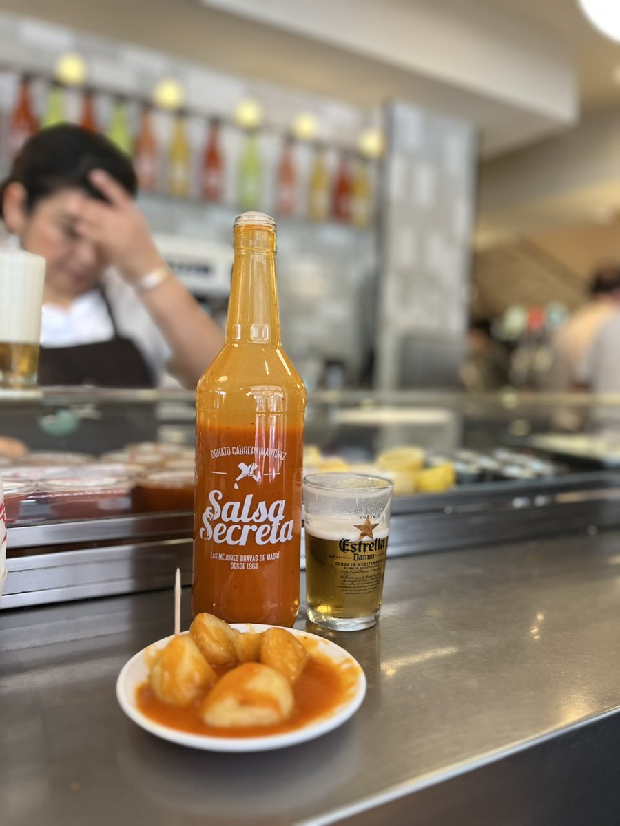 Rosalia_del_Rio's tweet image. Parada y fonda tras clase de yoga y caminata por #AlcaláNorte. Viva Docamar 🔥