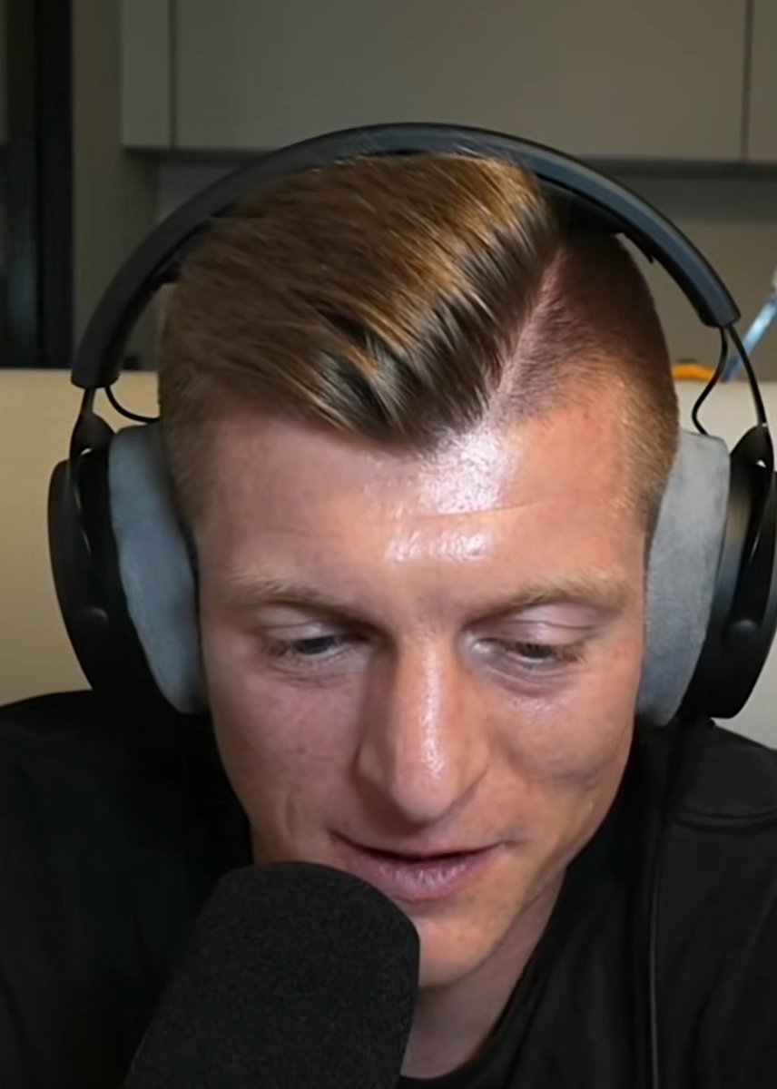 MadridXtra's tweet photo. 🗣️ Toni Kroos: “The emotional factor will be a huge decider vs Arsenal. The team has to decide it in the first 15 minutes. That’s how it should go ideally. 

You need to make Arsenal, who have no UCL Quarter-Final experience, especially not in Madrid, think: ‘woah, it’s not over yet’.” [Einfach mal Luppen]