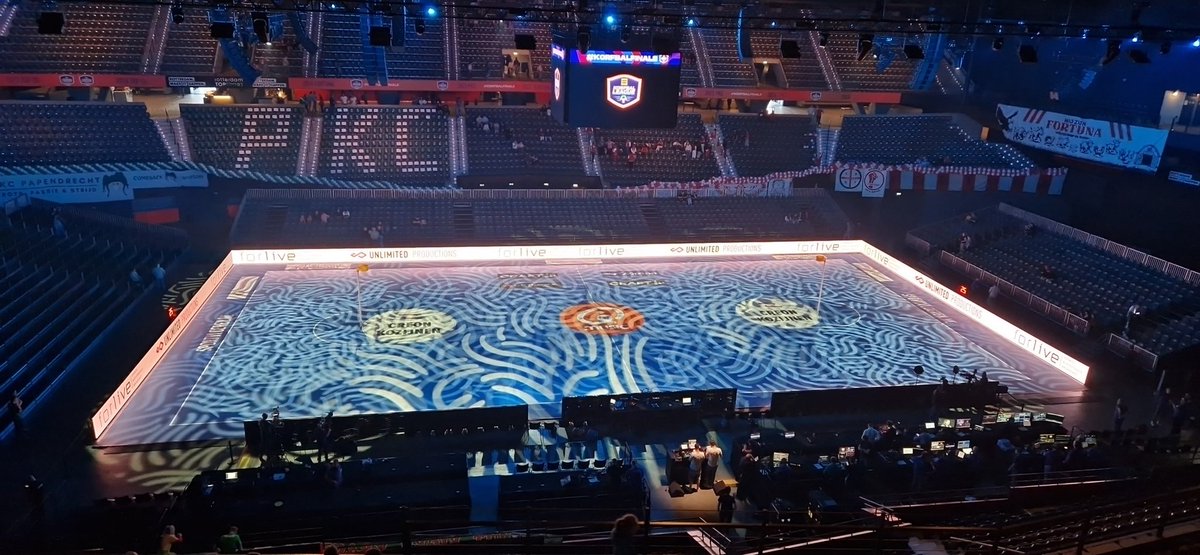 TaHettinga's tweet photo. ✅️ plekje gevonden. Hoog en droog...
#korfbalfinale #knkv #ahoy https://t.co/hJ3Q6AKGu6