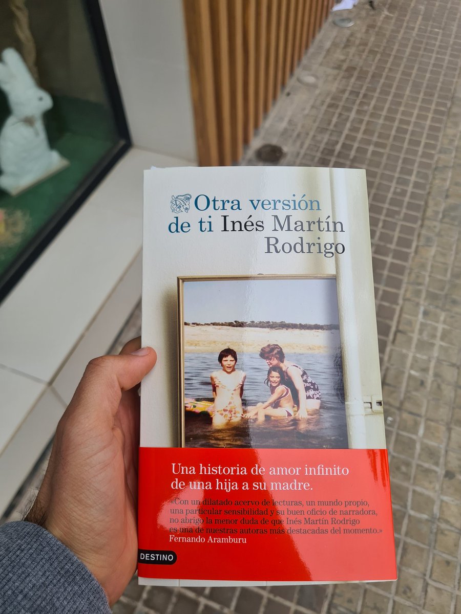 Pablo_Gallen's tweet photo. Lo prometido es deuda. Ya lo tengo @imartinrodrigo, deseando empezar a leerlo y a que me lo dediques https://t.co/rGJatuhchp