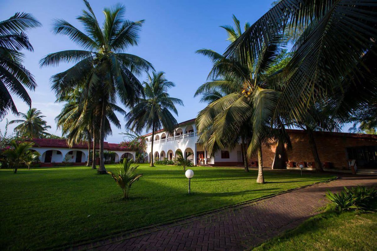 cgbr_elmina's tweet photo. DID YOU KNOW?

#4 – Horseback Riding is One of Our Signature Experiences!
Explore our scenic property and nearby beach trails on horseback – a unique and relaxing way to take in the beauty of Elmina.
Reconnect with nature, one step at a time.
#coconutgrovehotels #Elmina #Ashantif https://t.co/0bOLZ81HIt