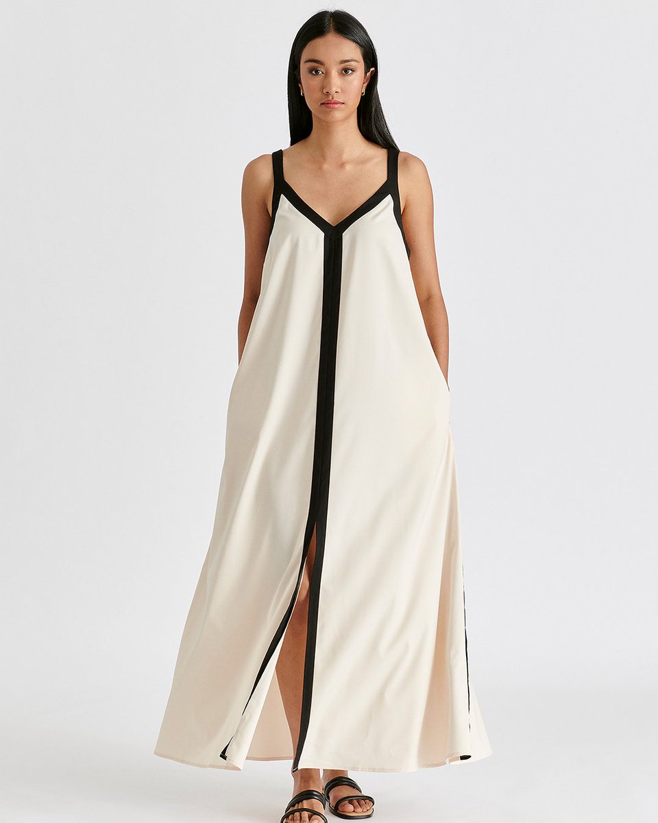 PaisieLondon's tweet image. In case you missed it – our new launch has landed! ☀️
We’ve released more lightweight, breathable pieces… it’s time to kiss the sun and dress for spring! 🌸💛

#springclothes #timelessfashion #springtop #holidaydresses