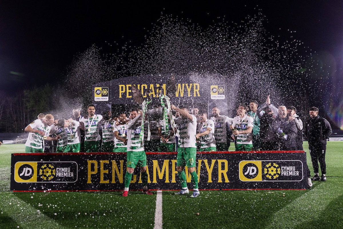 Congratulations to new <a href="/CymruLeagues/">JD Cymru Leagues 🏴󠁧󠁢󠁷󠁬󠁳󠁿</a> champions <a href="/tnsfc/">The New Saints FC</a>.